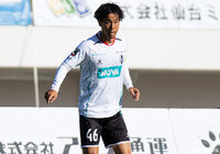 中村は2022年より岩手に在籍し、昨季の明治安田生命Ｊ３リーグで18試合・1得点の成績でした
