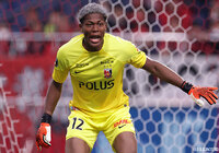 GK鈴木がシント=トロイデンVVへ完全移籍【浦和】