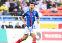 西村は2022年より横浜FMに在籍し、昨季の明治安田生命Ｊ１リーグで32試合・3得点の成績でした