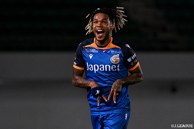 3戦連発中のマテウス ジェズス(長崎)が今節も重要な役割を担うだろう