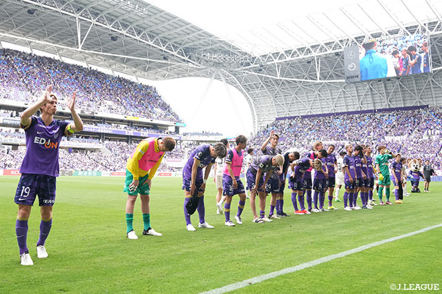 広島が3戦連続ドローも開幕からの無敗を維持 2-1で逃げ切った浦和が連敗を2で止める【サマリー：明治安田Ｊ１ 第10節】