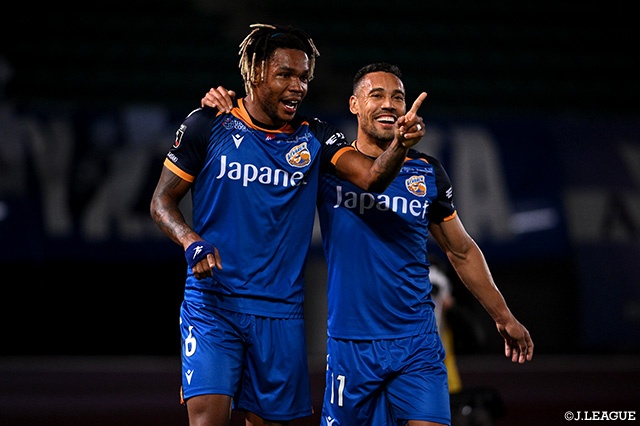 長崎は強力な外国籍選手がゴールを量産し、5試合で15得点を奪う圧巻の攻撃力を見せつけた