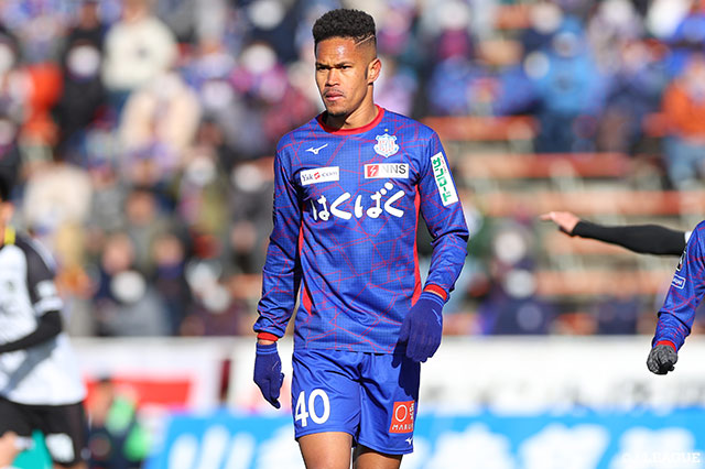 DFエドゥアルド マンシャが全治6週間の負傷【甲府】