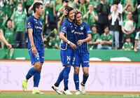 町田が東京Vに5発大勝で首位奪還!鹿島は濃野の決勝弾で神戸との上位対決を制す【サマリー:明治安田J1 第15節】