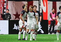 札幌と対戦した鹿島は、3-0で快勝を収めて3連勝を達成した