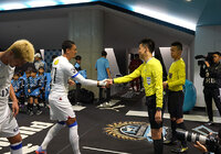 審判ＤＶＤシリーズ第三弾『トリオ』販売記念インタビュー前編：Ｊリーグのトレーナーを目指して大学に進んだ笠原寛貴プロフェッショナルレフェリーの分岐点