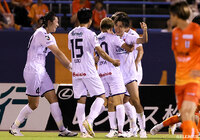 群馬が愛媛に4発大勝！16戦ぶり今季2勝目を挙げる【サマリー：明治安田Ｊ２ 第23節】