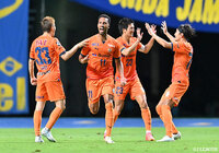 3連勝の清水が引き分けた長崎、横浜FCをかわし首位奪還!いわきは山形に2-1で競り勝つ【サマリー:明治安田J2 第24節】