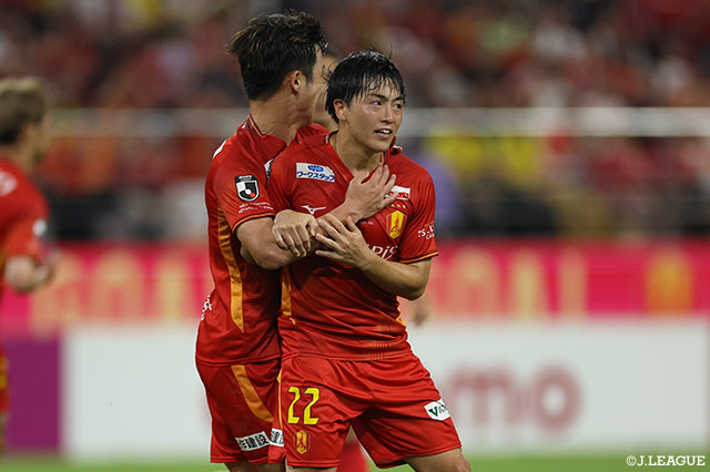 連敗を4でストップした名古屋は、復帰戦でいきなりゴールを決めた相馬 勇紀が再び結果を残せるか