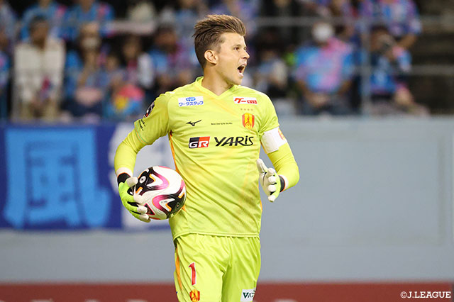 GKランゲラックが今季限りで退団【名古屋】