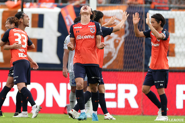 圧倒的な強さを見せた大宮の昇格と優勝が決定。2位の今治は3位の富山との差をわずかに広げる【マンスリーレポート(10月):明治安田J3】