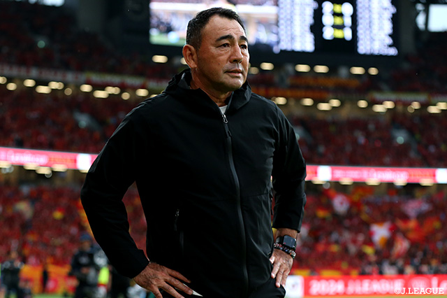 長谷川監督が契約を更新【名古屋】