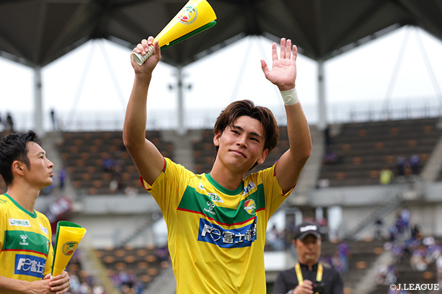 23ゴールを記録した小森 飛絢(千葉)が得点王に輝いた