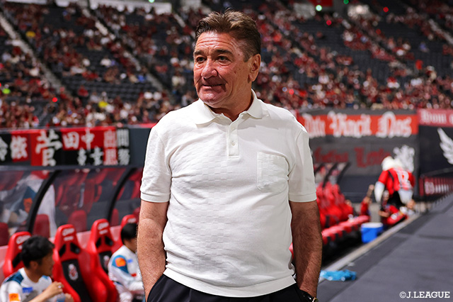 ペトロヴィッチ監督の退任を発表【札幌】