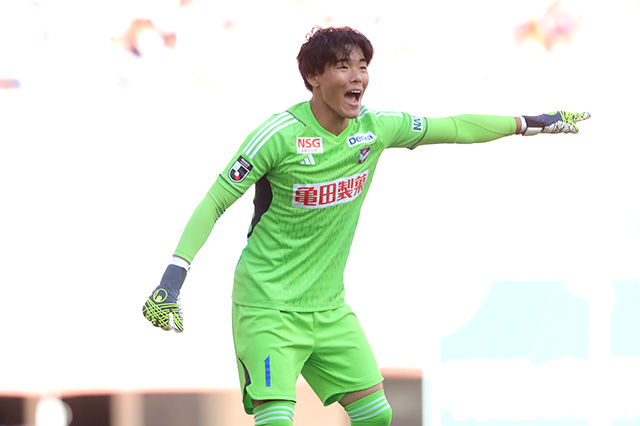 新潟よりGK小島が完全移籍加入【柏】