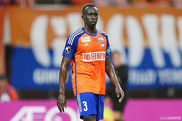 新潟よりDFトーマス デンが完全移籍加入【横浜FM】