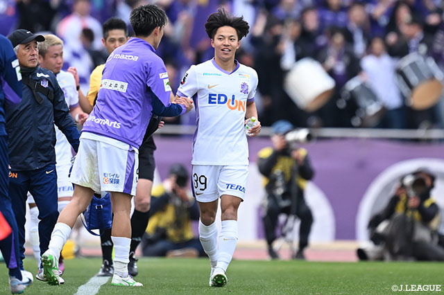 中村 草太の逆転弾で広島が開幕戦を制す!清水は3年ぶりにJ1での勝利を飾る【サマリー:明治安田J1 第1節】