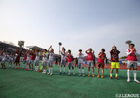 接戦を制した愛媛が待望の今季初勝利! 甲府vs長崎は1-1のドロー決着【サマリー:明治安田J2 第10節】