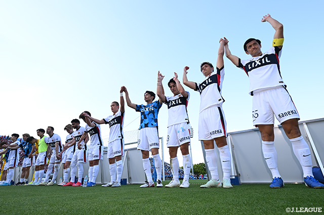 3連敗後に3連勝の鹿島が首位をキープ。監督解任の横浜FMは最下位に転落【マンスリーレポート(4月):明治安田J1】