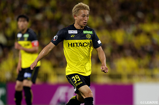 MF中川がプロA契約を締結【柏】