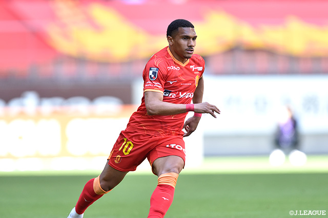 FWマテウス カストロの負傷を発表【名古屋】