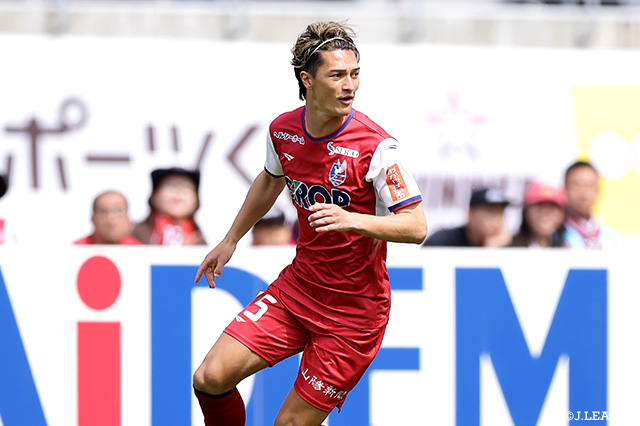 岡山よりMFブラウン ノア 賢信が期限付き移籍加入【磐田】