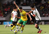 熊本と引き分けた千葉が暫定2位に浮上!大宮は撃ち合いを制し宮沢監督の初陣を白星で飾る【サマリー:明治安田J2 第31節】