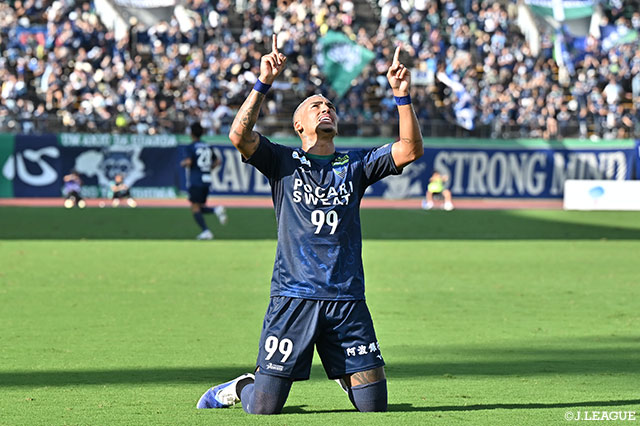 徳島が今治を下し2連勝で4位浮上!逆転勝利の水戸は首位を堅持【サマリー:明治安田J2 第32節】