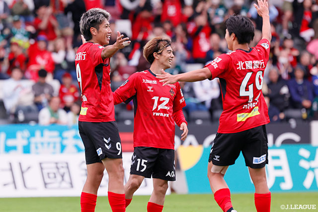 5戦5勝の金沢がプレーオフ出場圏内に浮上した