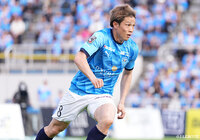 山根は2022年より横浜FCに在籍し、今季の明治安田Ｊ１リーグで30試合・1得点の成績でした