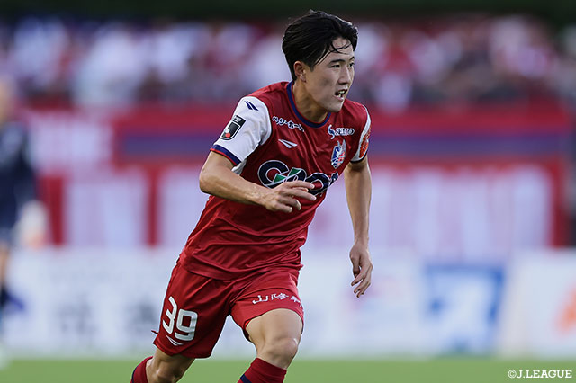 佐藤は今季、岡山に移籍し、明治安田Ｊ１リーグで28試合・6得点の成績でした