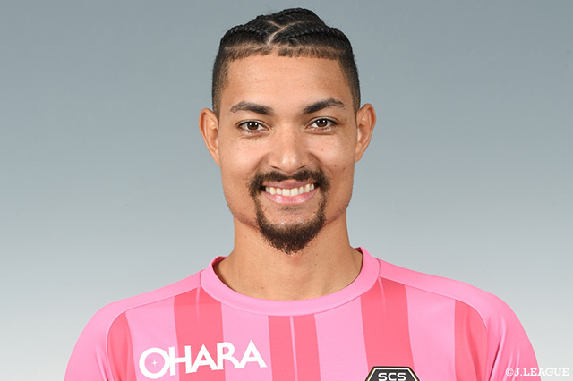 バウマンは昨季、相模原に加入し、明治安田Ｊ３リーグで32試合に出場しました