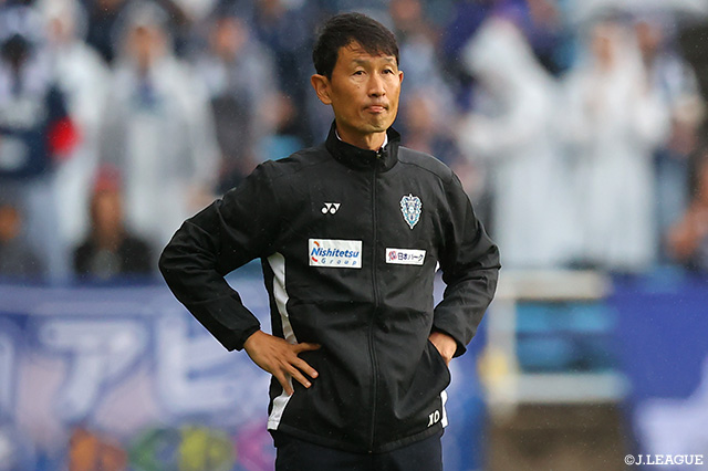 福岡は5日、金 明輝監督との契約を1月4日付で合意解約することを発表しました