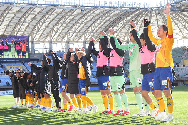 EAST-Aは仙台が開幕から無敗で首位に立った