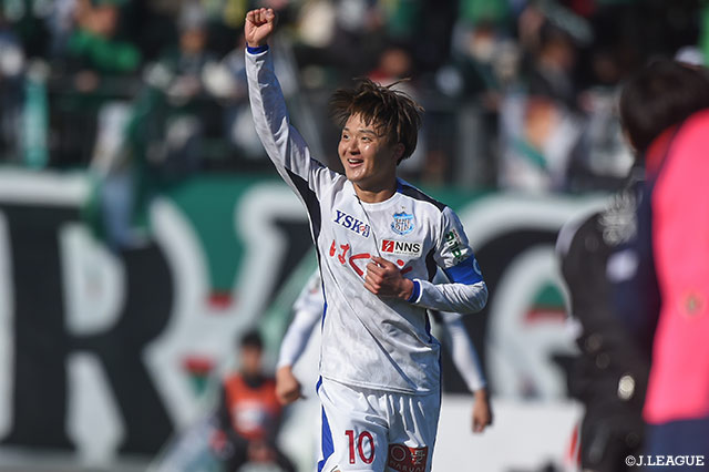 開幕5連勝の甲府は、4試合連続ゴール中の内藤 大和に大きな期待がかかる