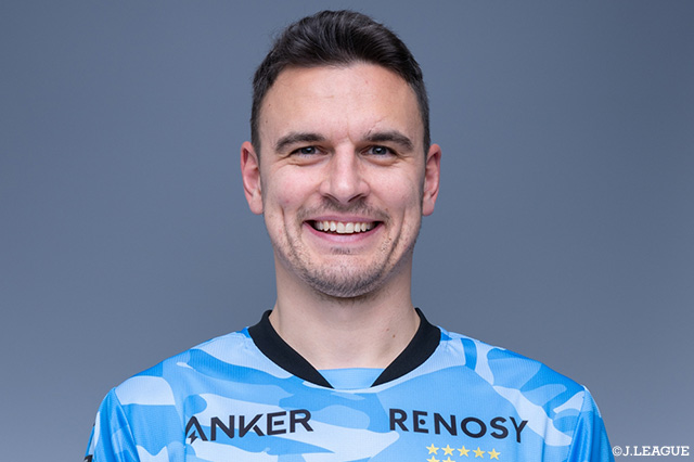 クラブを通じてウレモヴィッチは次のようにコメントしています