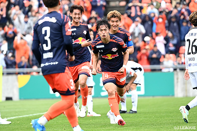 34分に先制ゴールをマークした泉 柊椰