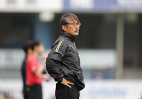 三浦監督は今季途中より指揮を執っていました