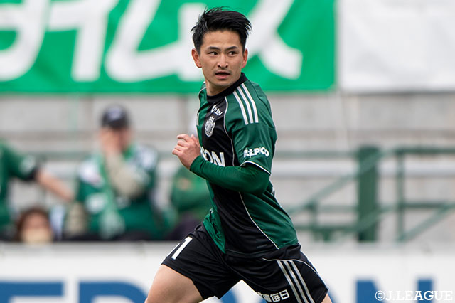 村越は2020年より松本に在籍し、今季の明治安田J2・J3百年構想リーグで19試合・6得点の成績でした