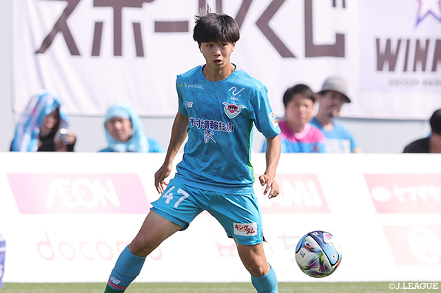 鳥栖は、U-18に所属するMF伊澤 璃来がプロ契約を締結したことを発表しました