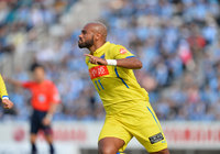 【２０１４Ｊ１昇格プレーオフ　準決勝　磐田vs山形】先制点を決めたディエゴ（山形）（1/5）