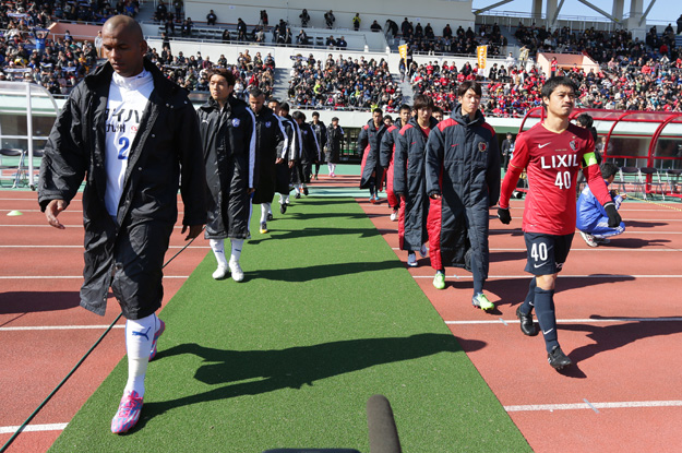 【ＪＳＮＹＣ２０１５ 鹿島vs大分】鹿島vs大分 選手入場（６／６）