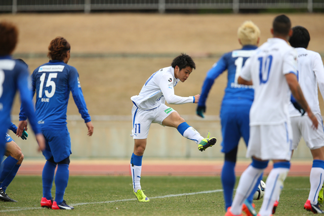 【ＪＳＮＹＣ２０１５ 大分vs福岡】シュートを放つ為田（５／９）