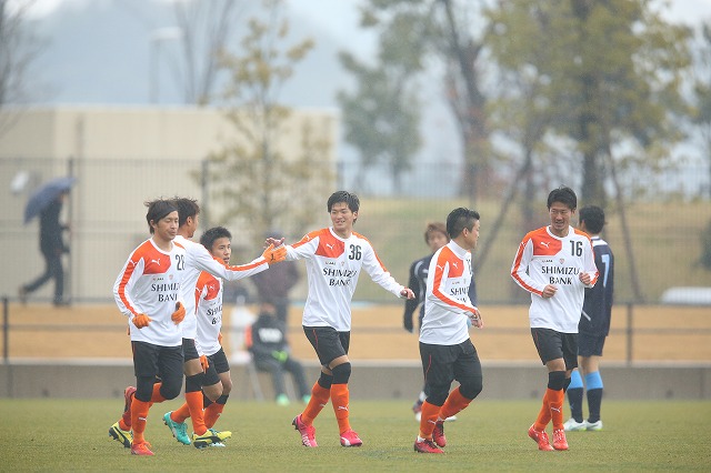 【ＪＳＮＹＣ２０１５ 清水vs磐田】後半から出場したルーキー北川（清水）がゴールを挙げる（９／１０）