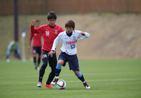 【ＪＳＮＹＣ２０１５ 浦和vs磐田】小島（浦和）と宮崎（磐田）（７／１１）