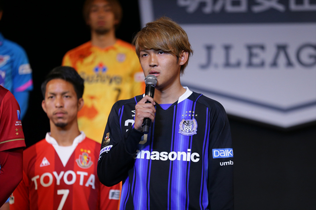 【２０１５Ｊリーグプレスカンファレンス】新シーズンへの豊富を述べる宇佐美（Ｇ大阪）（１６／１８）