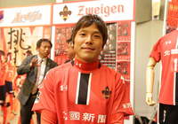 【２０１５Ｊリーグプレスカンファレンス】カメラに向かって笑顔の清原（金沢）（８／２１）