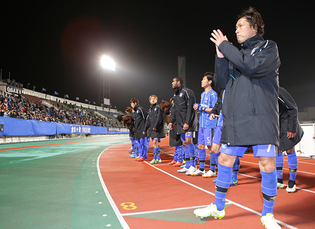 【ＡＣＬ２０１５ GS MD1 Ｇ大阪vs広州富力】試合後に挨拶を行う選手達（10/10）