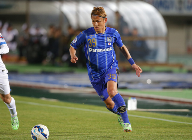 【ＡＣＬ２０１５ GS MD1 Ｇ大阪vs広州富力】ドリブルで仕掛ける宇佐美（7/10）