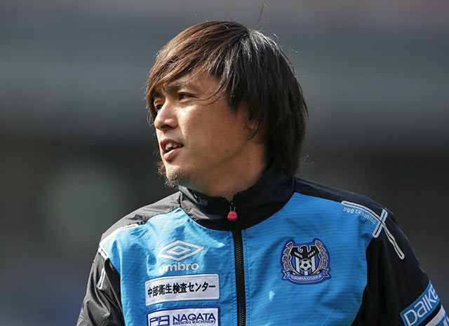 【ＦＸＳＣ２０１５ Ｇ大阪 前日練習】チームメイトと共に芝の感触を確かめた遠藤保仁選手（１２／２３）